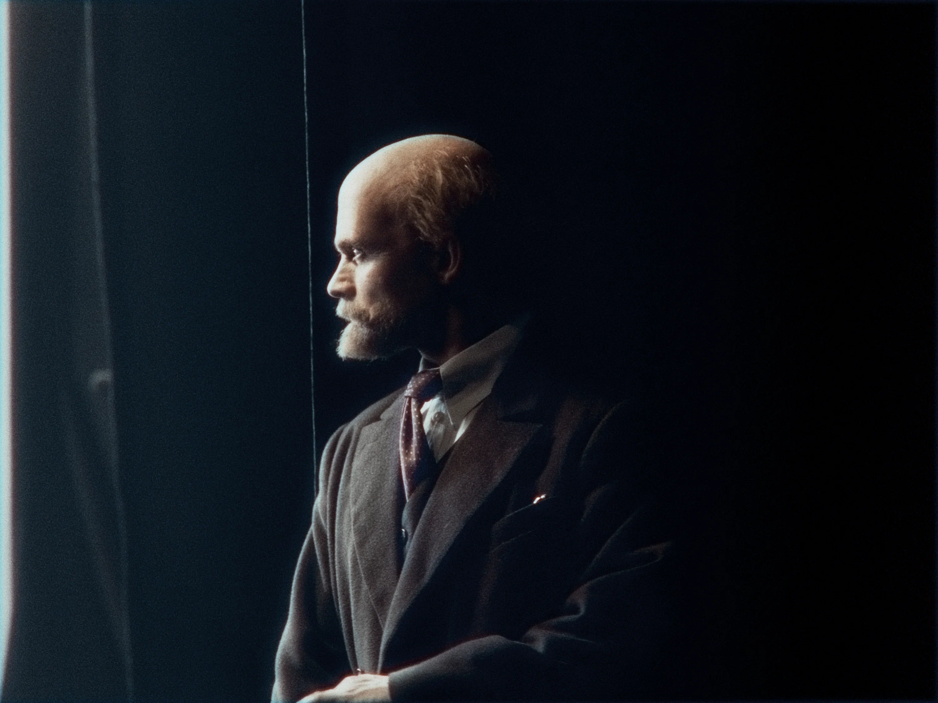 Кадр из сериала «Хроники русской революции» / kinopoisk.ru