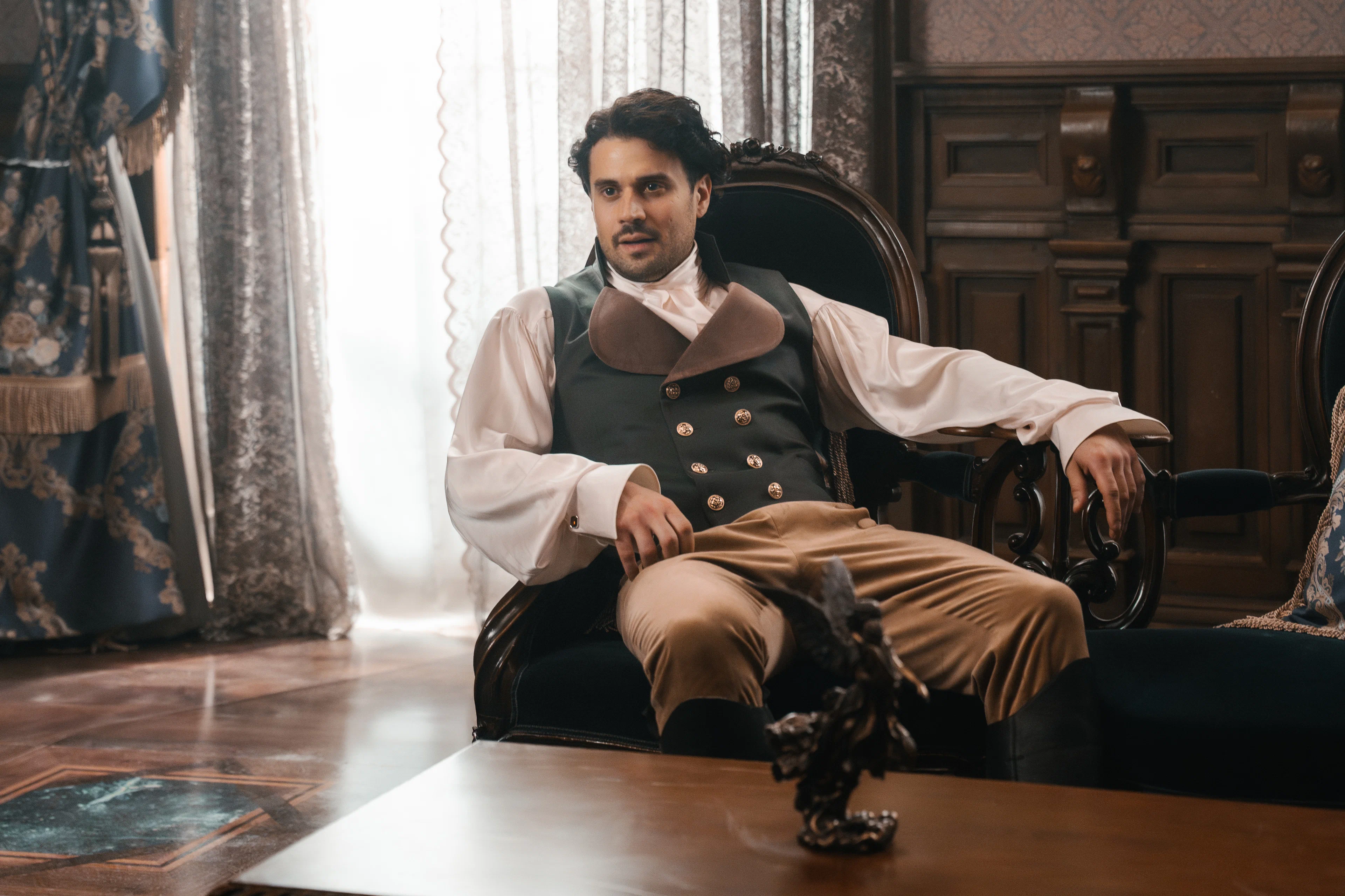 Кадр из сериала «История его служанки»
kinopoisk.ru