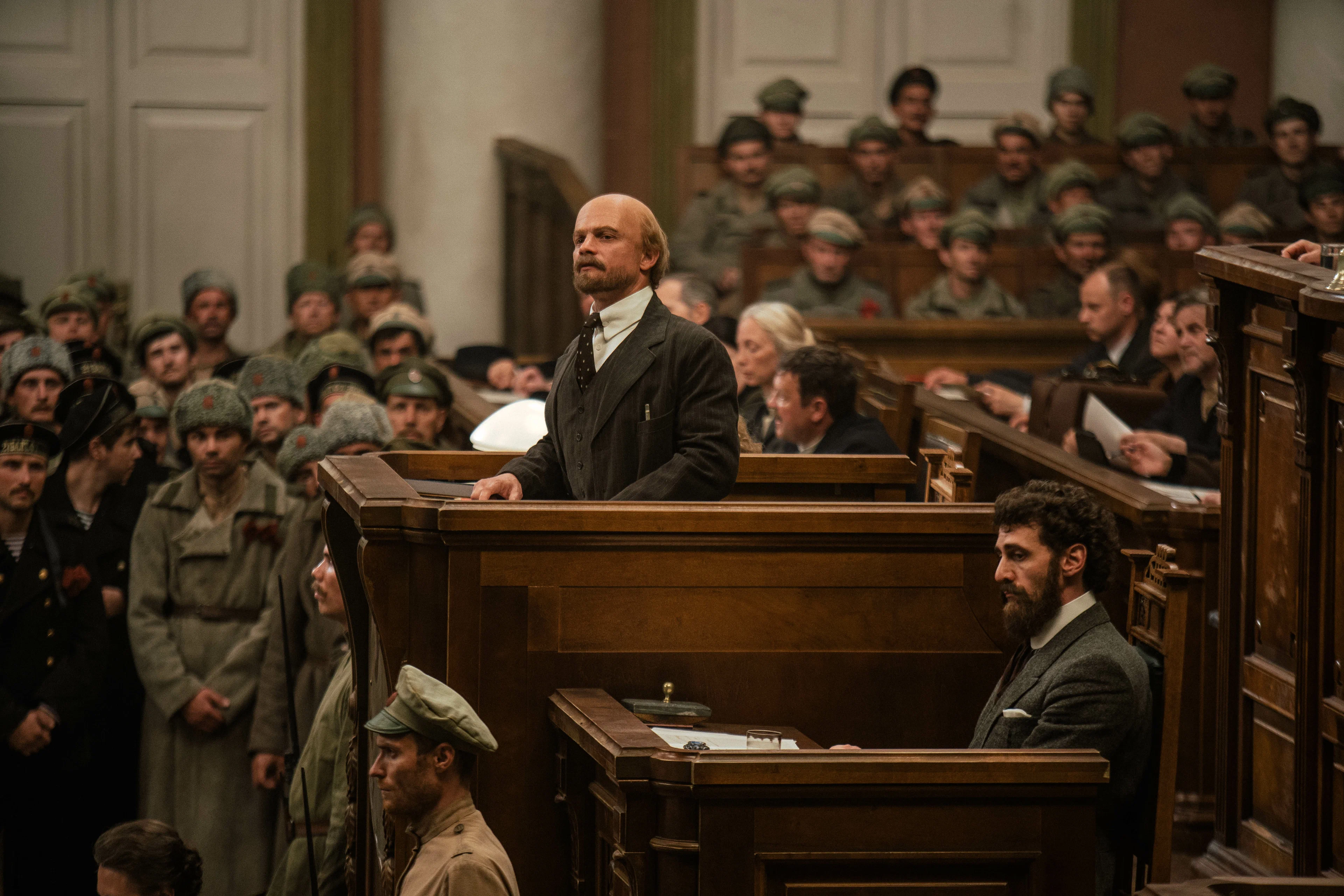 Кадр из сериала «Хроники русской революции» / kinopoisk.ru